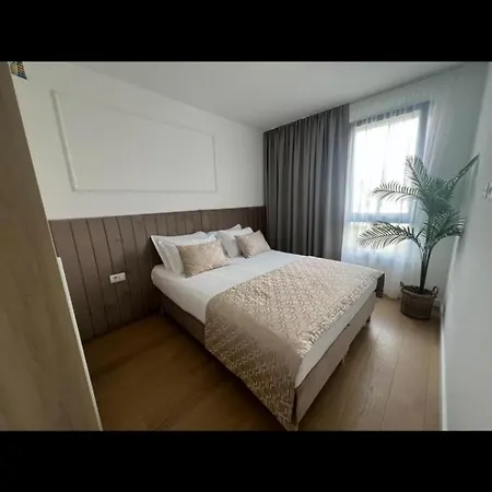 Mavito Apartment Split